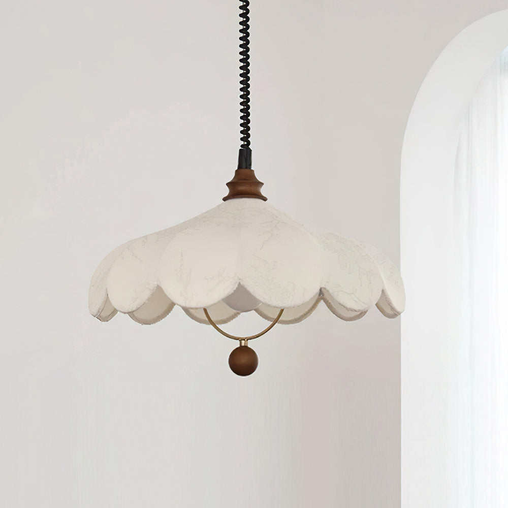 Vintage French Elegance Pendant Lamp With Floral Petals